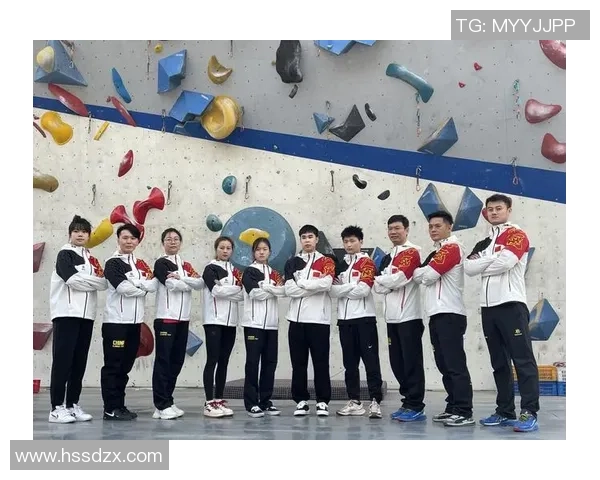 上海攀岩队的阵地战揭秘：探索攀岩深度与团队精神的完美结合